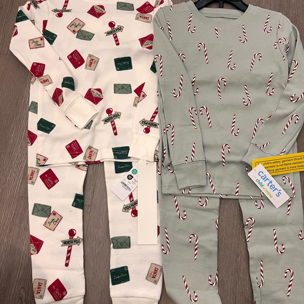 Carter’s Festive Holiday Pajama Set